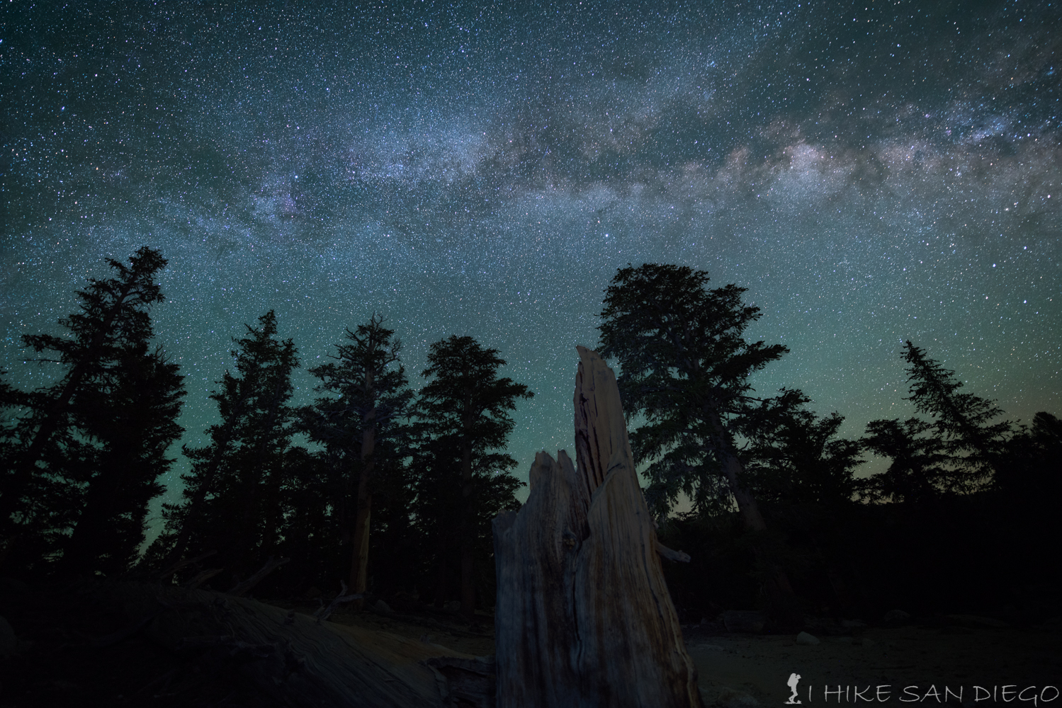 Looking up at the Milky Way from the Cottonwood Lakes Trail 